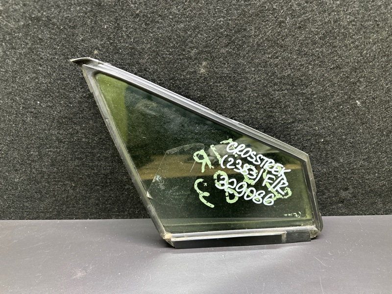 Стекло двери глухое переднее правое SUBARU CROSSTREK 12-17 2015 GP FB20X e-Boxer 61012VA300 Б/У