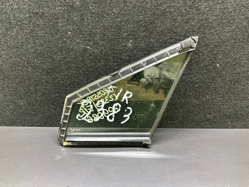 Стекло двери глухое переднее правое CROSSTREK 12-17 2015 GP FB20X e-Boxer