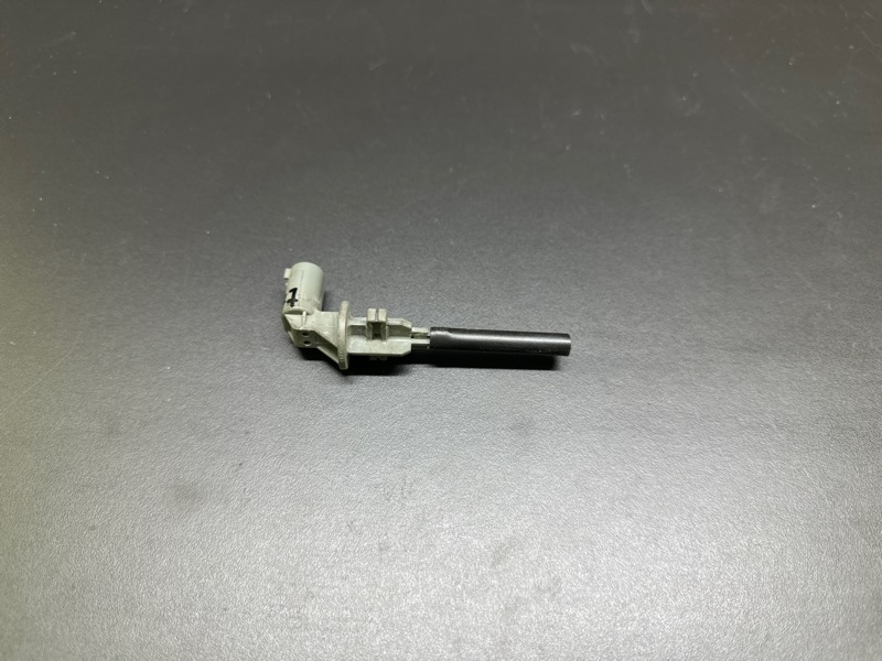 Датчик уровня бачка омывателя BMW X5 (E70) 07-13 E70 17 13 7 553 919 Б/У