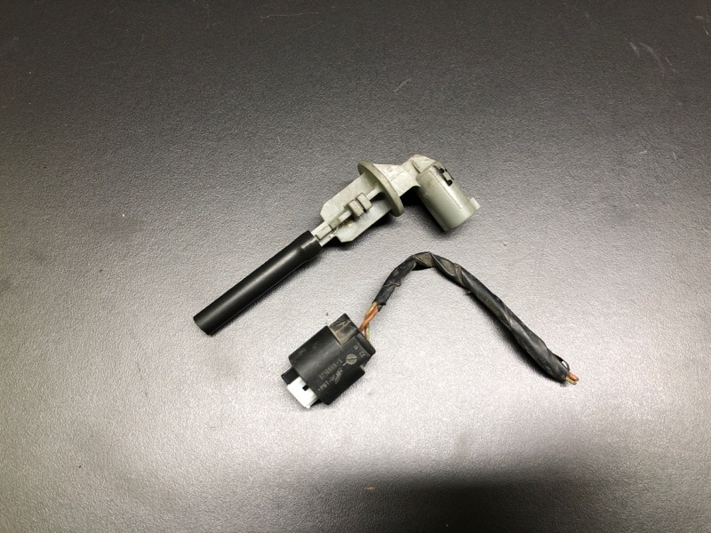 Датчик уровня бачка омывателя X5 (E70) 07-13 E70