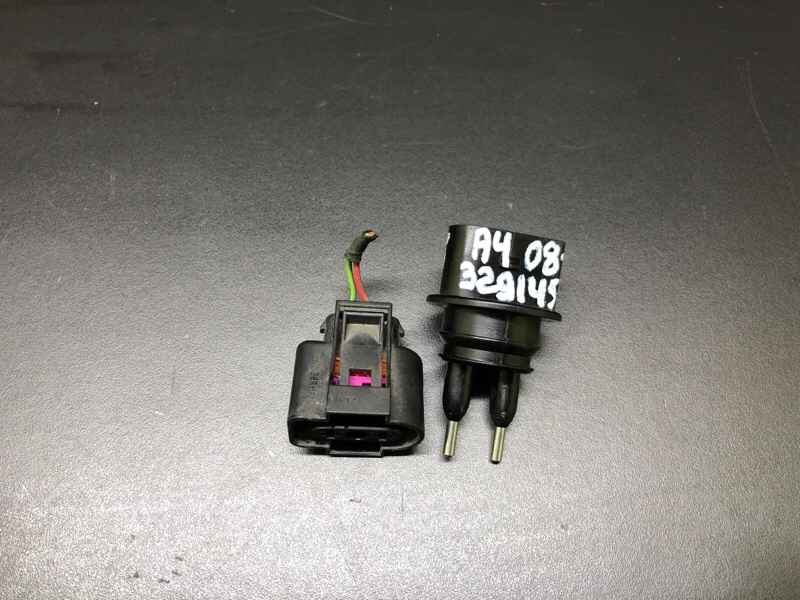 Датчик уровня бачка омывателя A4 08-15