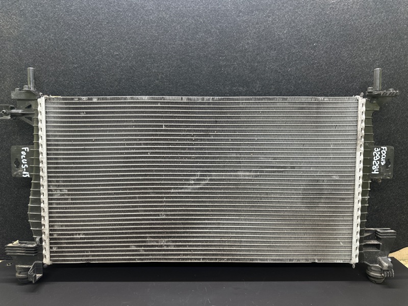 Радиатор основной FORD FOCUS 10-18 CV6Z-8005-A Б/У