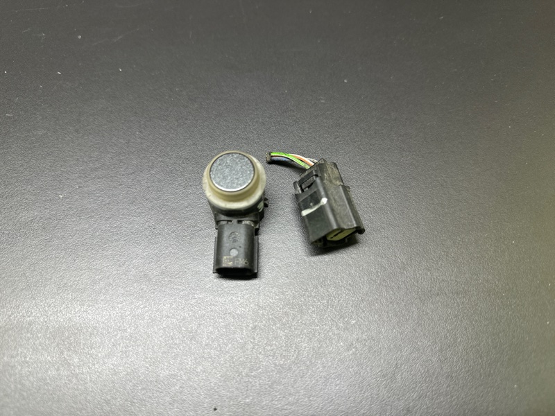 Датчик парктроника FORD FOCUS 10-18 GT4T-15K859-AAW Б/У