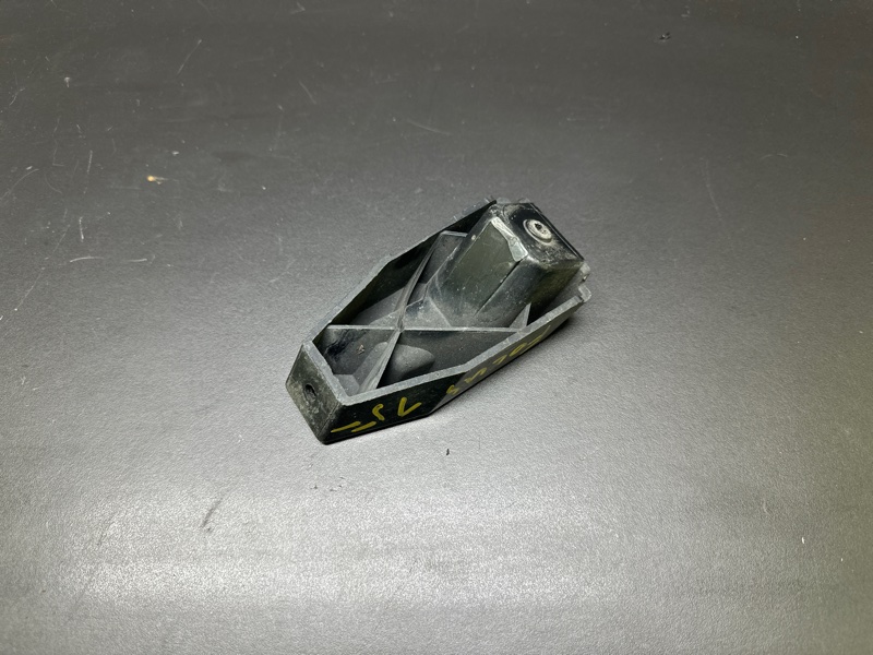 Кронштейн заднего бампера FOCUS 10-18