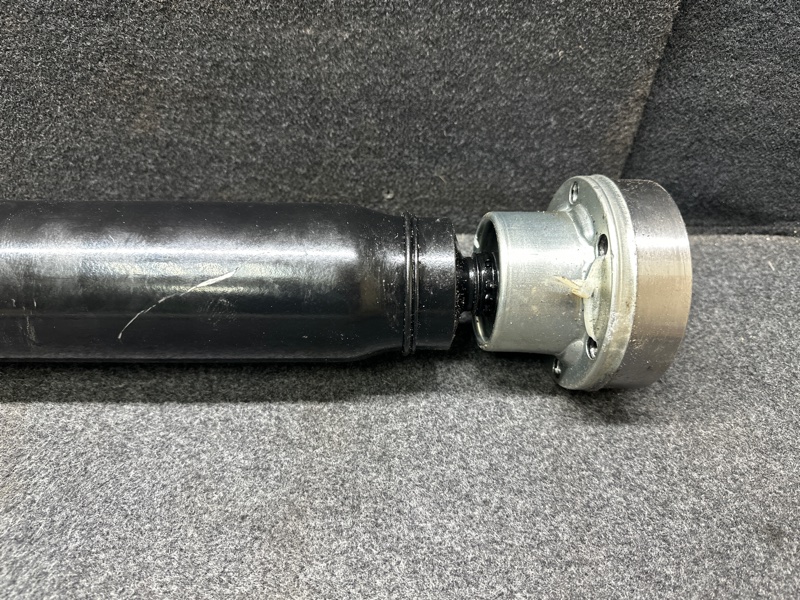 Карданный вал задний JEEP GRAND CHEROKEE 11-22 Карданный вал задний JEEP GRAND CHEROKEE 11-22