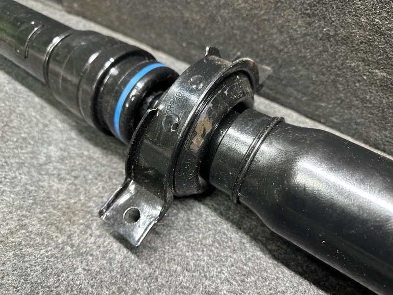 Карданный вал задний GRAND CHEROKEE 11-22 Карданный вал задний GRAND CHEROKEE 11-22