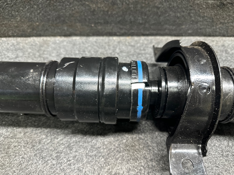 Карданный вал задний GRAND CHEROKEE 11-22 Карданный вал задний GRAND CHEROKEE 11-22