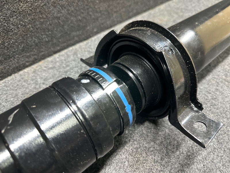 Карданный вал задний GRAND CHEROKEE 11-22 Карданный вал задний GRAND CHEROKEE 11-22