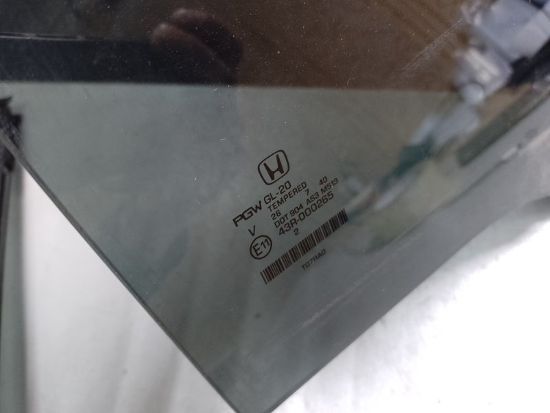 Стекло двери заднее правое PILOT 15- 2017 3.5L Стекло двери заднее правое PILOT 15- 2017 3.5L