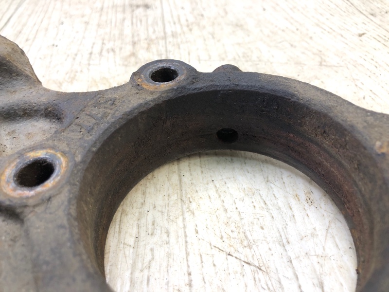 Цапфа задняя левая GRAND VITARA 05-15 2005 Внедорожник 2.0 J20A