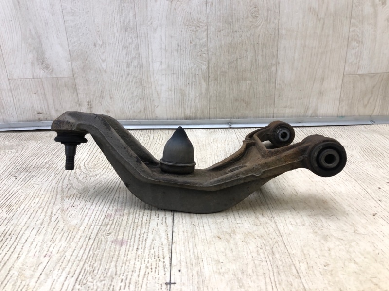 Рычаг задней подвески поперечный верхний правый SUZUKI GRAND VITARA 05-15 2005 Внедорожник 2.0 J20A 46201-65J00 Б/У