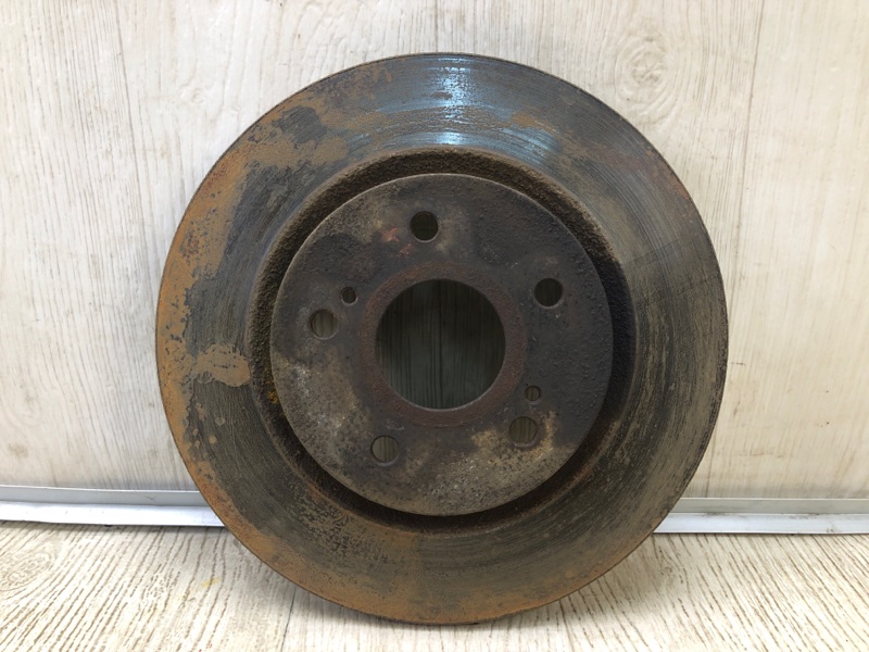 Запчасть тормозной диск передний правый SUZUKI GRAND VITARA 05-15 2005 Внедорожник 2.0 J20A 55211-65J02 Б/У Тормозной диск передний правый SUZUKI GRAND VITARA 05-15 2005 Внедорожник 2.0 J20A 55211-65J02 Б/У