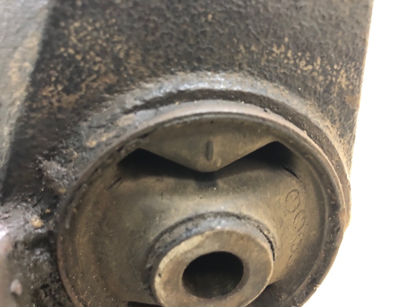 Кронштейн редуктора передний GRAND VITARA 05-15 2005 Внедорожник 2.0 J20A