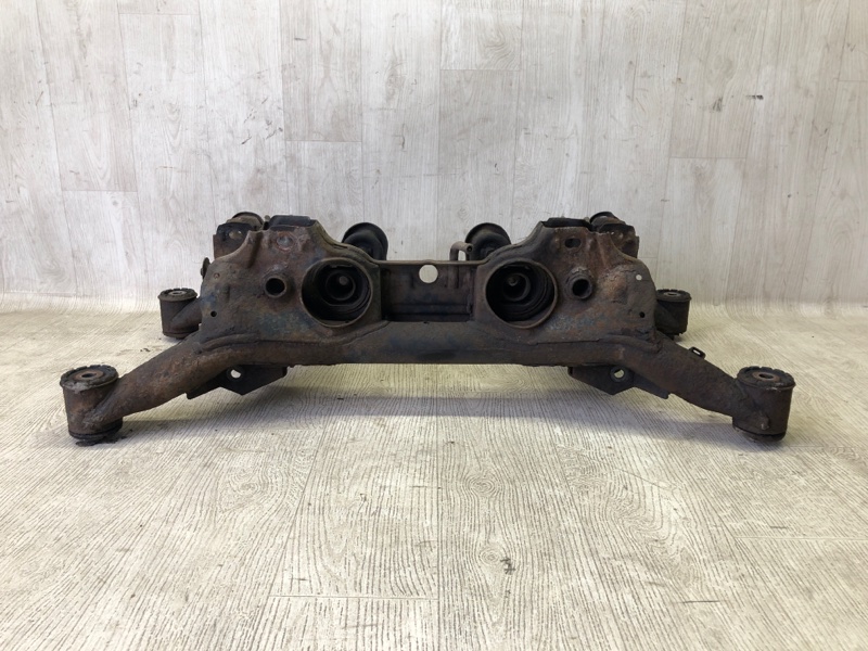 Балка задней подвески SUZUKI GRAND VITARA 05-15 Внедорожник 2.0 J20A Балка задней подвески SUZUKI GRAND VITARA 05-15 Внедорожник 2.0 J20A