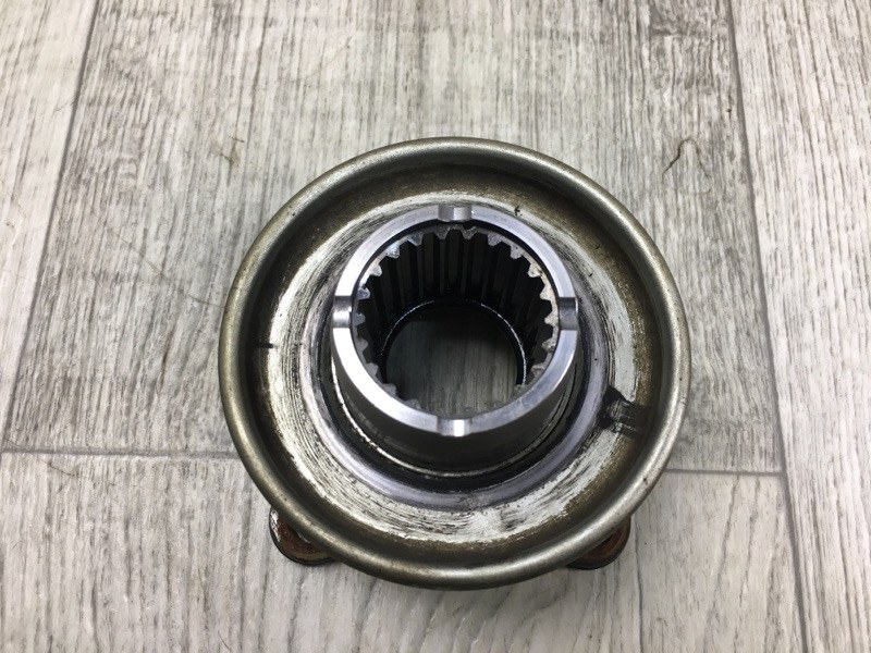 Разное TOYOTA LAND CRUISER 200 08-21 3330934020 Б/У