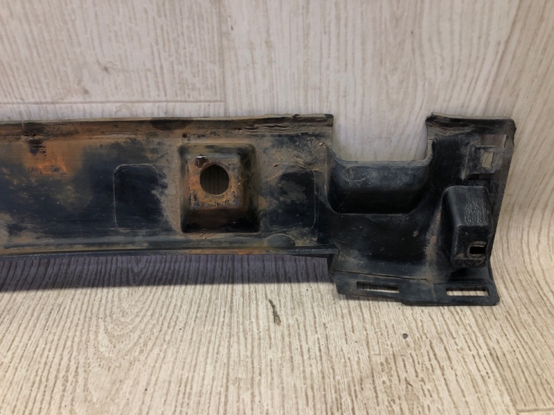 Накладка порога наружная правая SUZUKI GRAND VITARA 05-15 Внедорожник 2.0 J20A