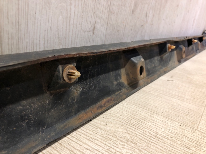 Накладка порога наружная левая GRAND VITARA 05-15 2005 Внедорожник 2.0 J20A