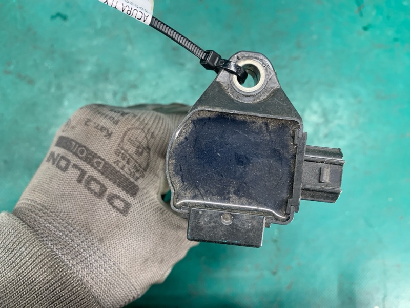 Катушка зажигания TLX 14-17 2015 Седан 2.4 Катушка зажигания TLX 14-17 2015 Седан 2.4