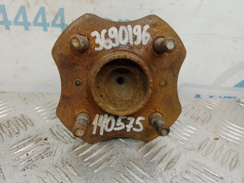 Ступица задняя TOYOTA COROLLA 120 00-07 42410-12211 Б/У