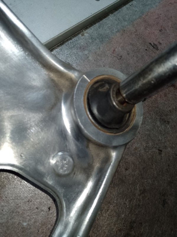 Рычаг передней подвески нижний правый PILOT 15- 2017 3.5L Рычаг передней подвески нижний правый PILOT 15- 2017 3.5L