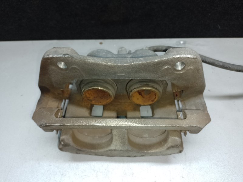 Суппорт тормозной передний правый HONDA PILOT 15- 3.5L Суппорт тормозной передний правый HONDA PILOT 15- 3.5L