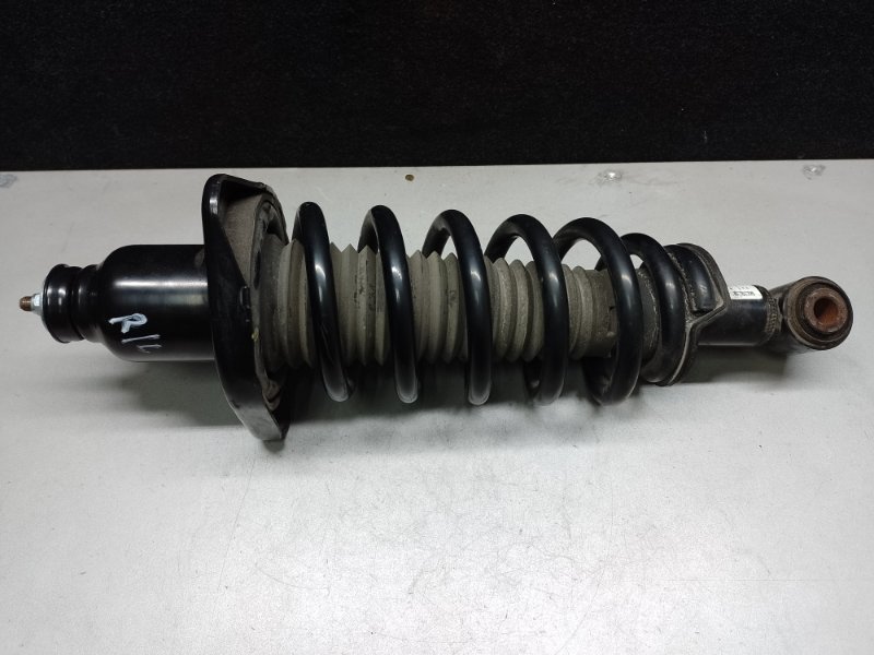 Амортизатор задний левый HONDA PILOT 15- 2017 3.5L 52611-TG7-A01 Б/У