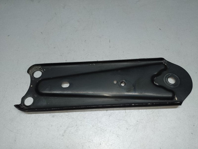 Крепление балки подвески заднее левое PILOT 15- 2017 3.5L