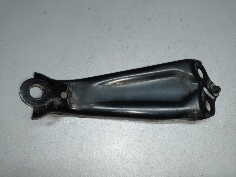 Крепление балки подвески заднее правое HONDA PILOT 15- 2017 3.5L 50377-TG7-A02 Б/У