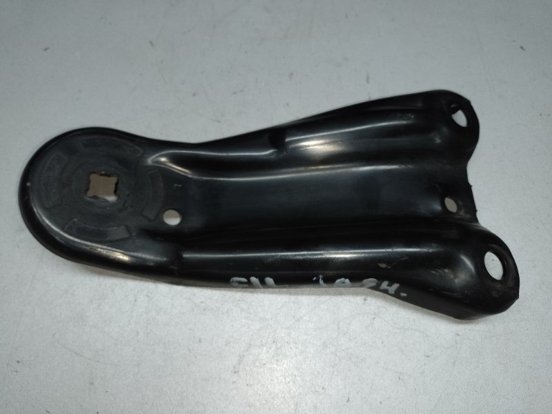 Крепление балки подвески переднее левое HONDA PILOT 15- 2017 3.5L 50276-TZ5-A01 Б/У