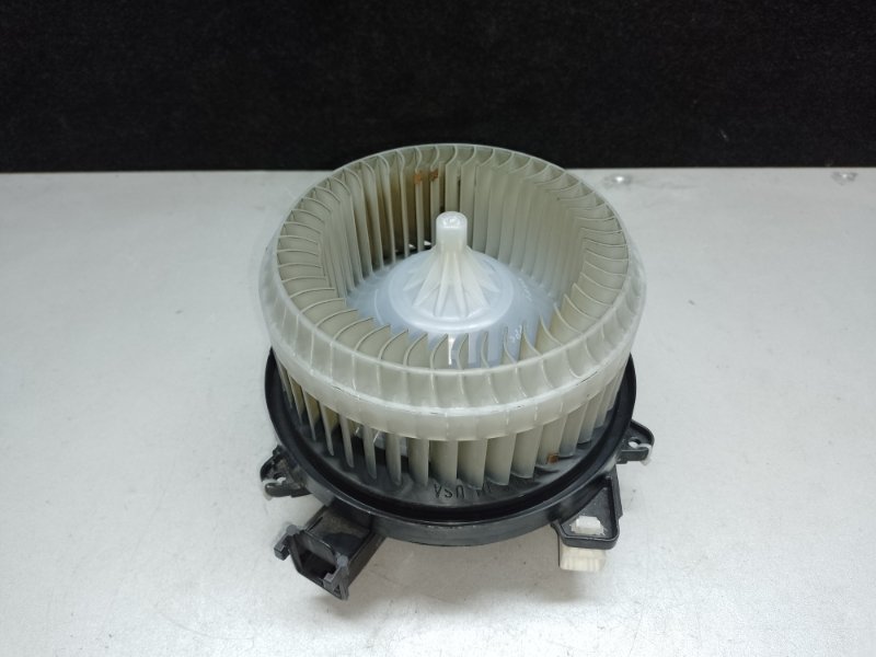 Моторчик печки передний HONDA PILOT 15- 2017 3.5L 79307-TZ5-A61 Б/У