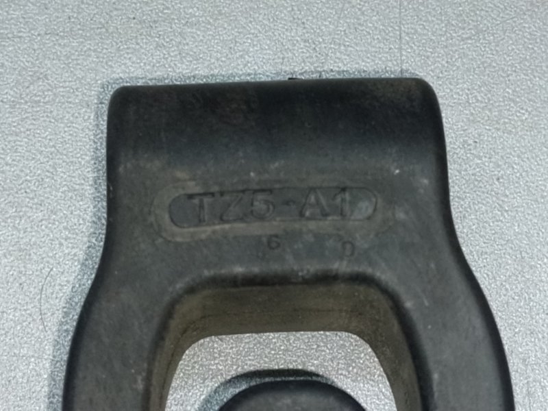 Крепление глушителя HONDA PILOT 15- 3.5L