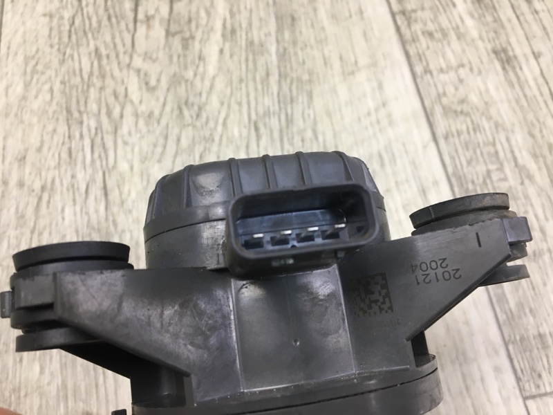 Помпа инвертора CT200 11-17 2012 Хетчбек 1.8