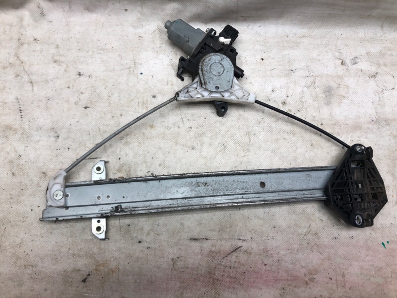 Стеклоподъемник задний правый SUBARU FORESTER SH 07-12 Внедорожник