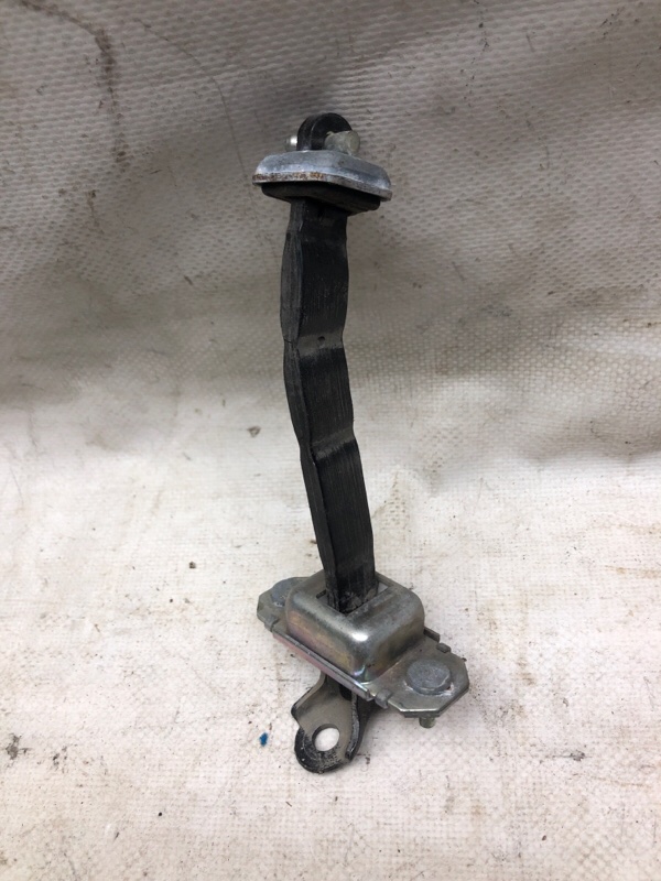 Ограничитель двери задний правый FORESTER SH 07-12 Внедорожник