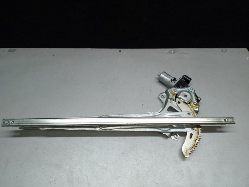 Стеклоподъемник передний правый PILOT 15- 2017 3.5L