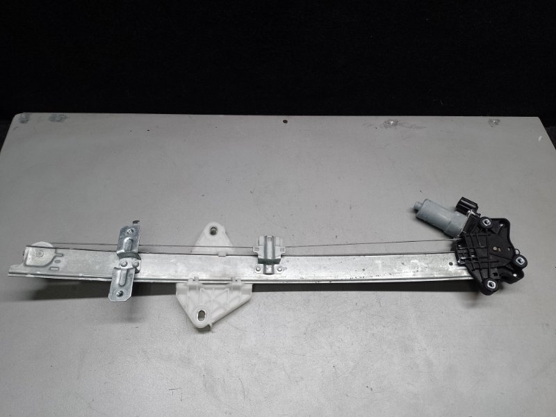 Стеклоподъемник задний левый PILOT 15- 2017 3.5L