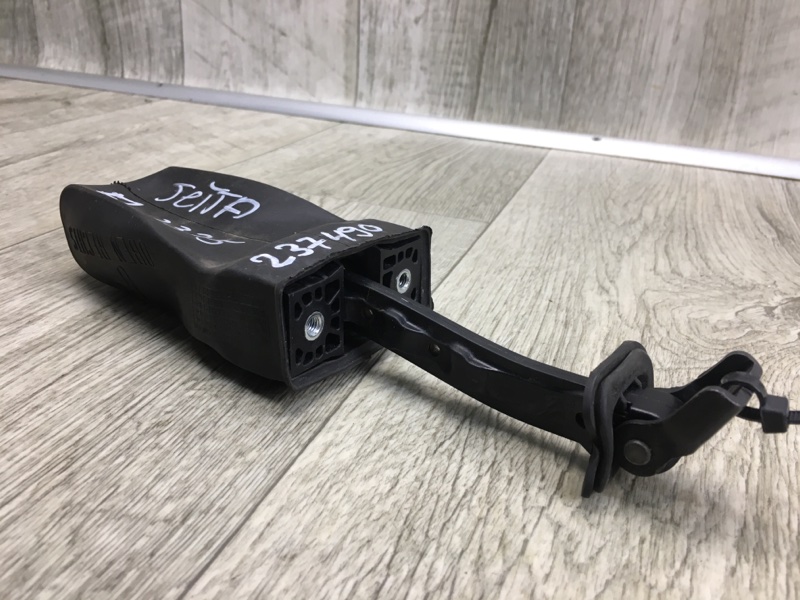 Ограничитель двери передний левый JETTA USA 10-17 2017 162 1.4 CZTA