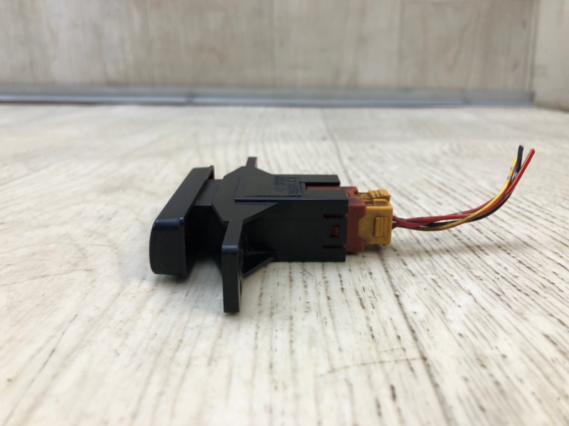 Кнопка аварийной сигнализации SUZUKI GRAND VITARA 05-15 Внедорожник 2.0 J20A