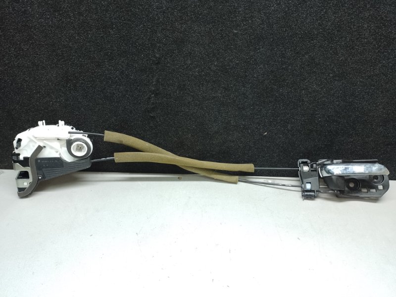 Запчасть замок двери задний правый HONDA PILOT 15- 2017 3.5L 72610-T5R-A31 Б/У Замок двери задний правый HONDA PILOT 15- 2017 3.5L 72610-T5R-A31 Б/У