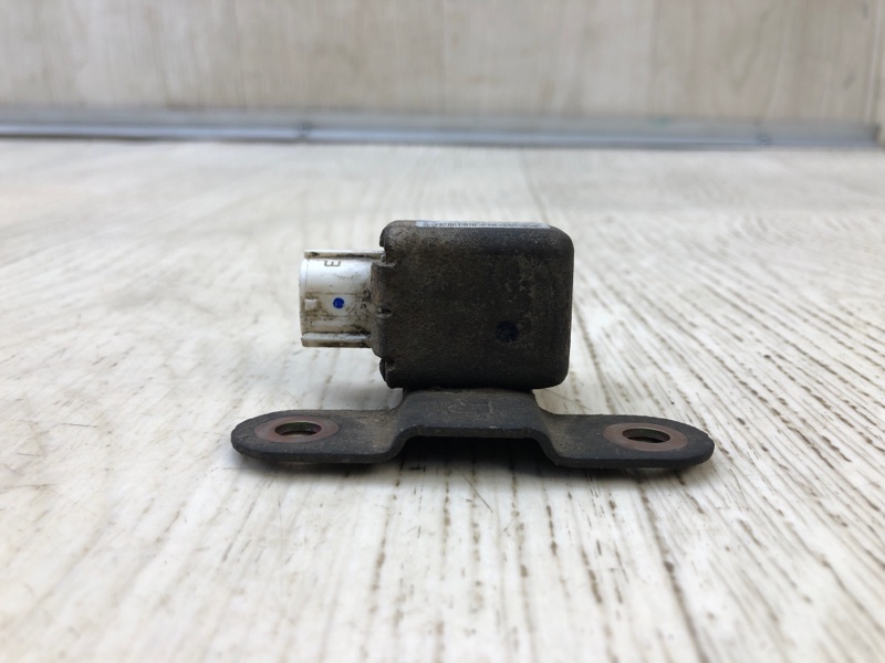 Датчик удара передний правый GRAND VITARA 05-15 2005 Внедорожник 2.0 J20A Датчик удара передний правый GRAND VITARA 05-15 2005 Внедорожник 2.0 J20A