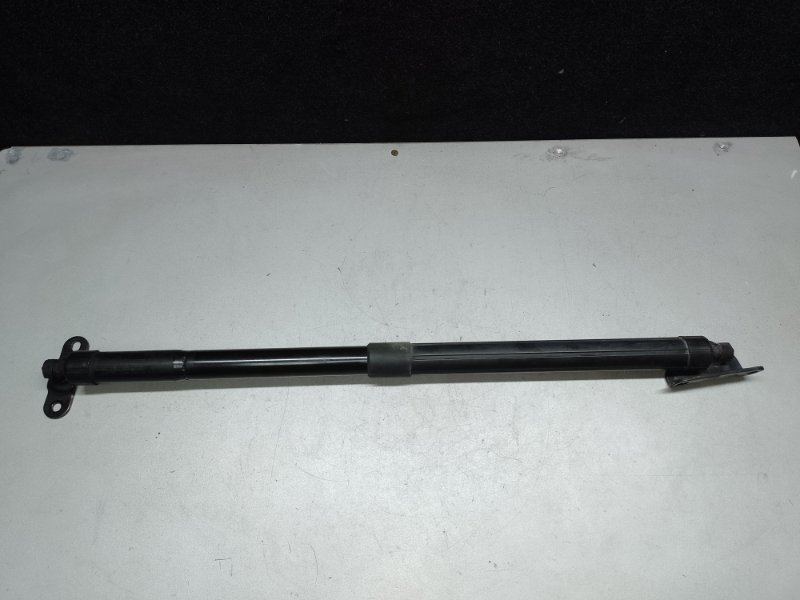 Амортизатор крышки багажника правый PILOT 15- 2017 3.5L Амортизатор крышки багажника правый PILOT 15- 2017 3.5L