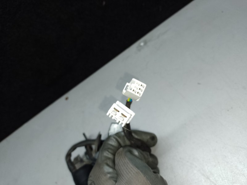 Амортизатор крышки багажника левый HONDA PILOT 15- 3.5L