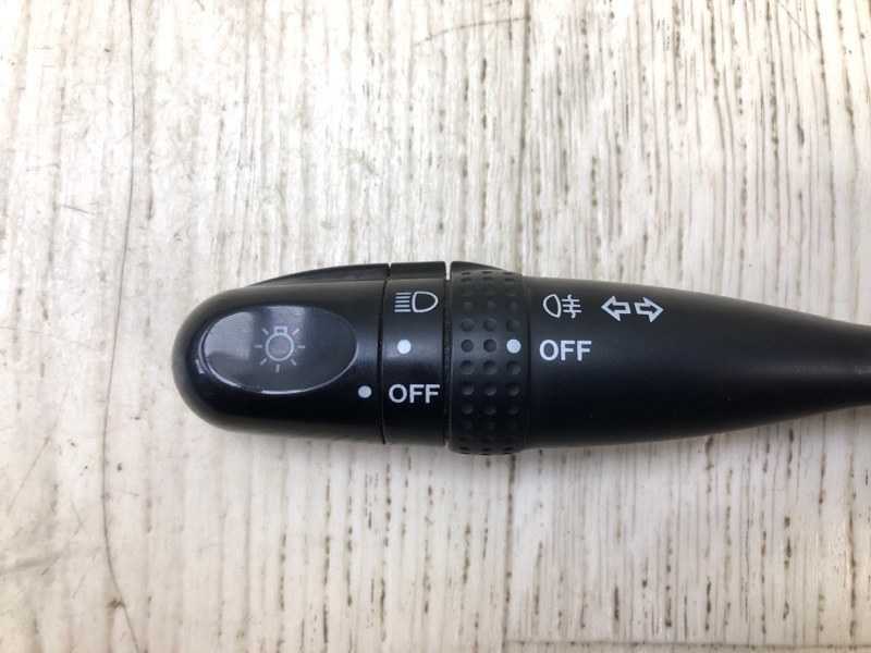 Подрулевой переключатель левый GRAND VITARA 05-15 2005 Внедорожник 2.0 J20A Подрулевой переключатель левый GRAND VITARA 05-15 2005 Внедорожник 2.0 J20A