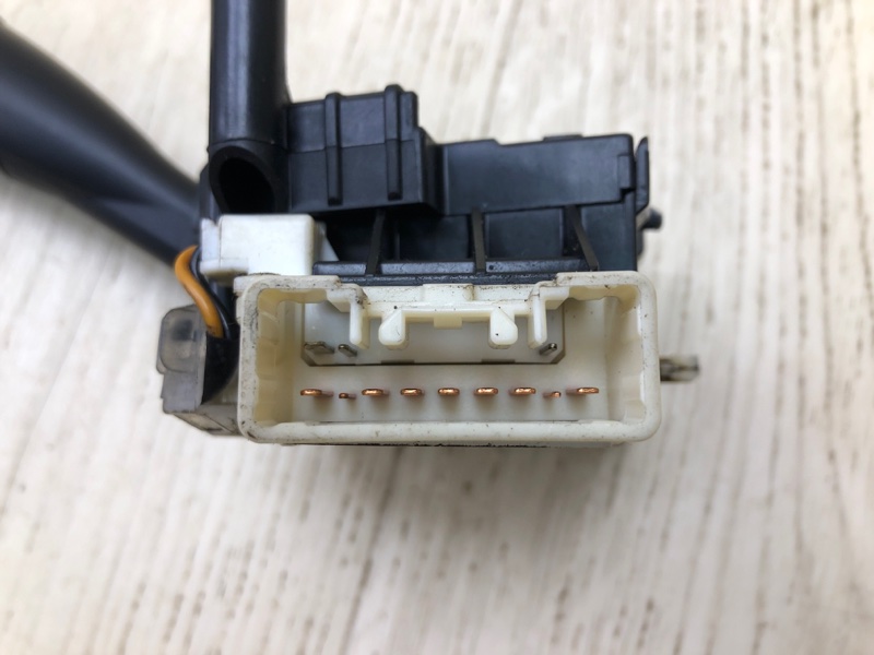 Подрулевой переключатель левый GRAND VITARA 05-15 2005 Внедорожник 2.0 J20A Подрулевой переключатель левый GRAND VITARA 05-15 2005 Внедорожник 2.0 J20A