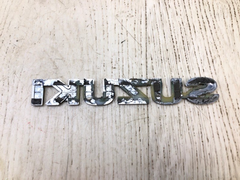 Эмблема SUZUKI GRAND VITARA 05-15 Внедорожник 2.0 J20A Эмблема SUZUKI GRAND VITARA 05-15 Внедорожник 2.0 J20A