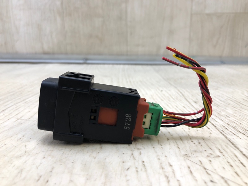 Кнопка обогрева сидений SUZUKI GRAND VITARA 05-15 Внедорожник 2.0 J20A