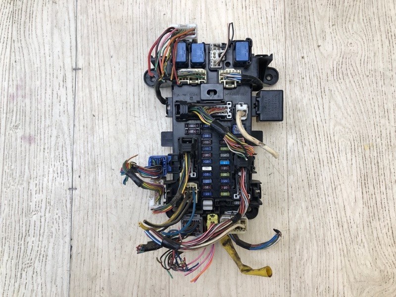 Запчасть блок предохранителей салон SUZUKI GRAND VITARA 05-15 2005 Внедорожник 2.0 J20A 36710-64J00 Б/У Блок предохранителей салон SUZUKI GRAND VITARA 05-15 2005 Внедорожник 2.0 J20A 36710-64J00 Б/У