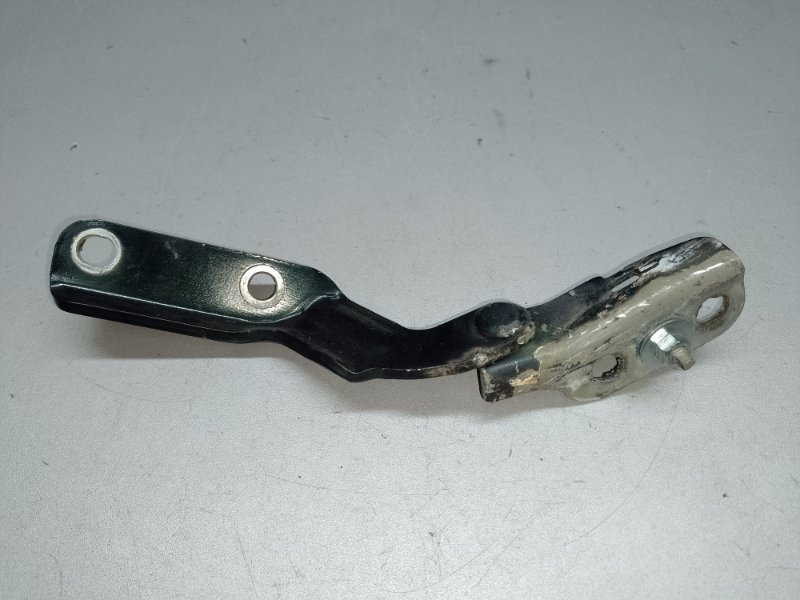 Петля крышки багажника правая HONDA PILOT 15- 2017 3.5L 68210-TG7-A00ZZ Б/У