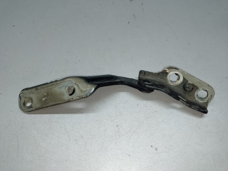 Петля крышки багажника правая PILOT 15- 2017 3.5L