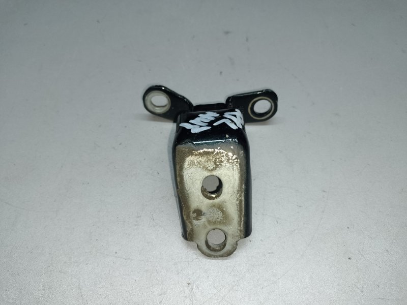 Петля двери нижняя задняя левая HONDA PILOT 15- 2017 3.5L 67960-TG7-A01ZZ Б/У